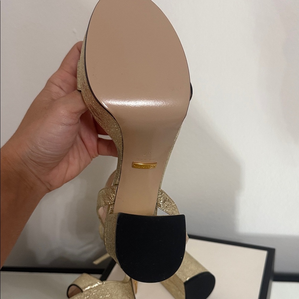 Gucci Metallic Gold Women's Heels - Picture 4 of 11